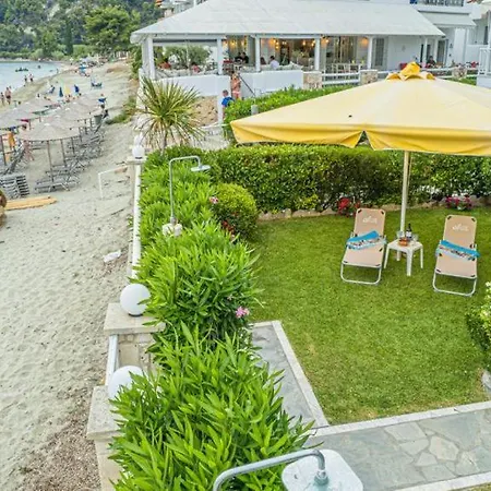 Sweet Dreams At The Seaside